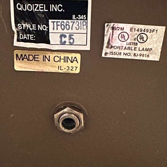 Vintage Quoizel Collectibles scrolling vines w cream glass shades set of 2 - Picture 10 of 16